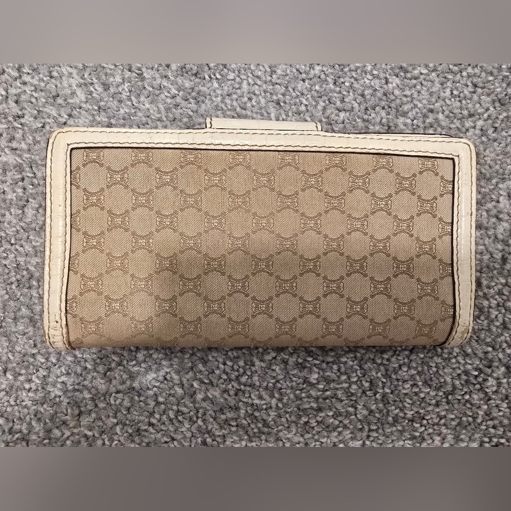 Celine Vintage Canvas Trifold Wallet Neutrals Classic Chic Luxury Minimalist - Picture 4 of 16